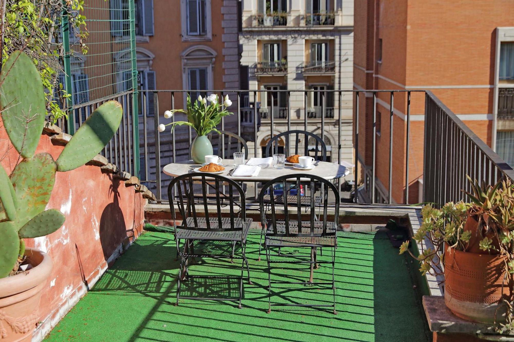 Leonina Terrace - My Extra Apartment Rom