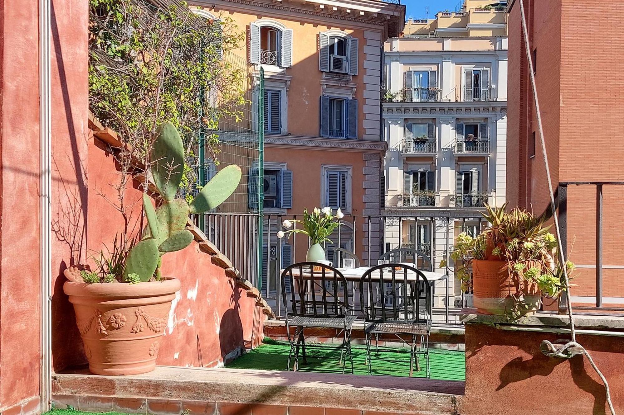 Apartment Leonina Terrace - My Extra Rom